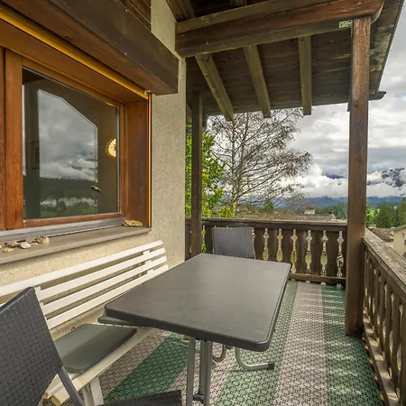 Edelweiss Ferienwohnung, Attica Muntognas