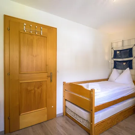 Edelweiss Ferienwohnung, Attica Muntognas דירה