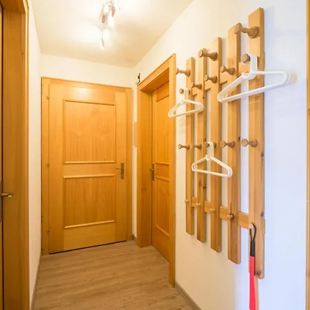 Edelweiss Ferienwohnung, Attica Muntognas