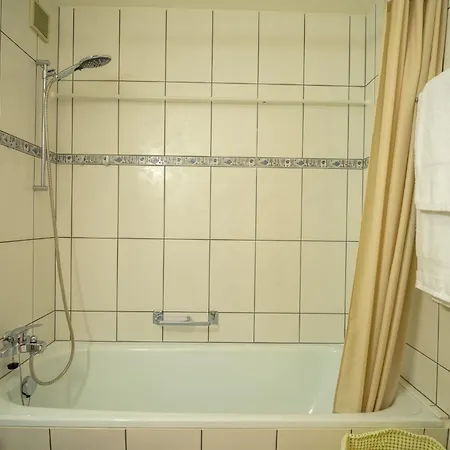 Edelweiss Ferienwohnung, Attica Muntognas *