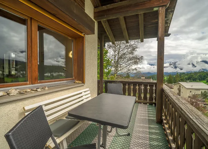 Edelweiss Ferienwohnung, Attica Muntognas