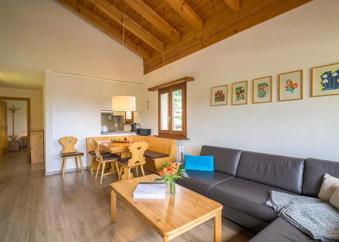 Edelweiss Ferienwohnung, Attica Muntognas Appartement Flims