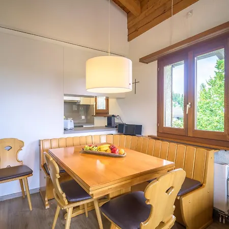 Edelweiss Ferienwohnung, Attica Muntognas *