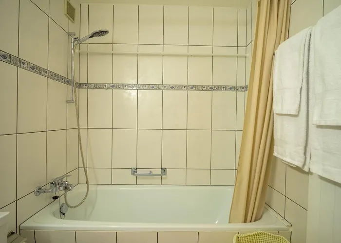 Edelweiss Ferienwohnung, Attica Muntognas *